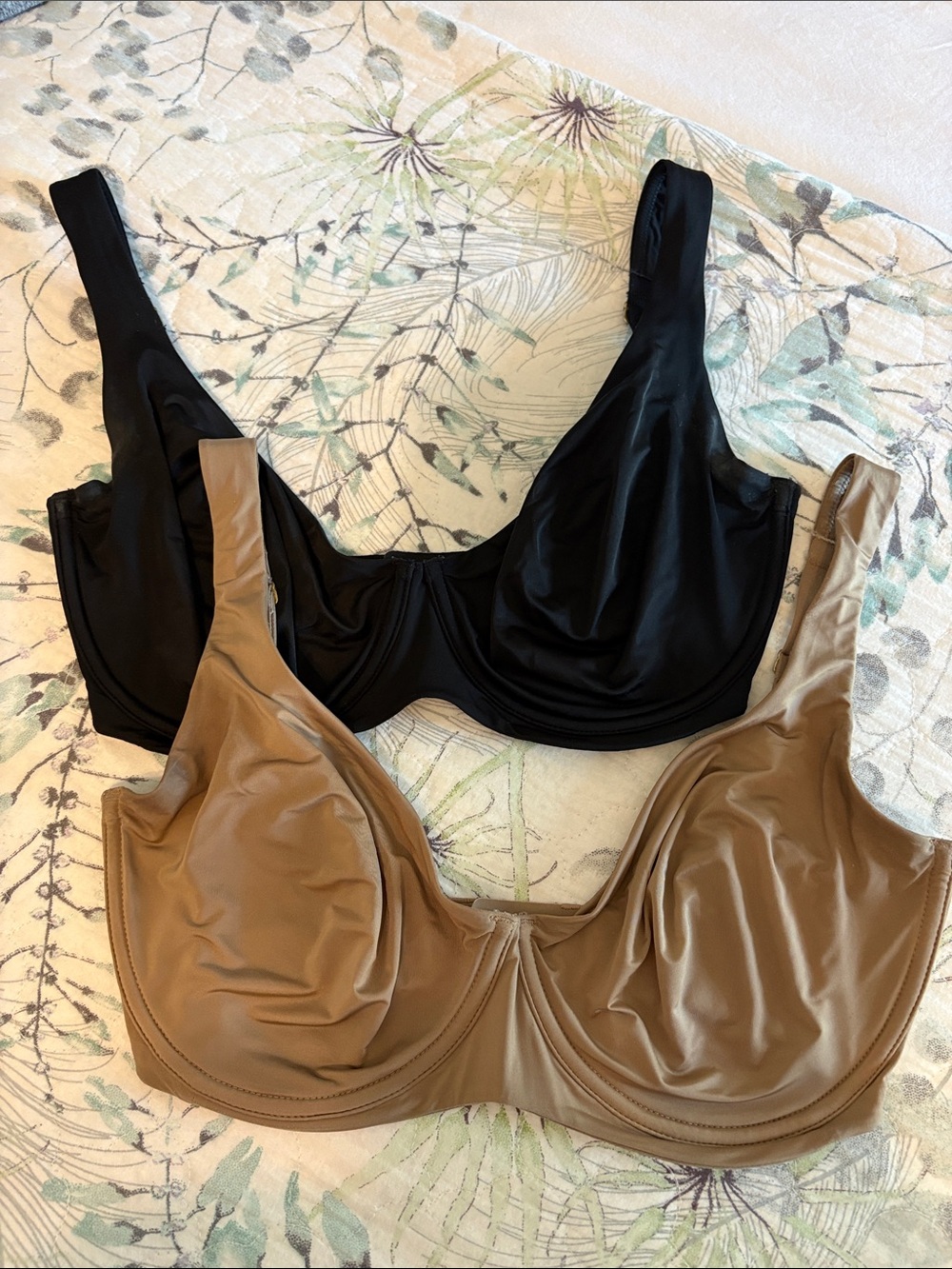 CUUP Underwire Smoothing Bra in Black and Brown